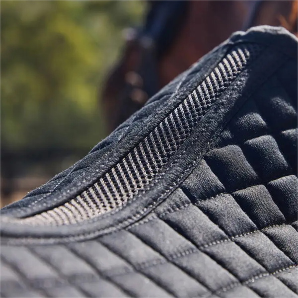 2025 Weatherbeeta Prime Air-Tec Jump Shaped Saddle Pad 1028251 - Black
